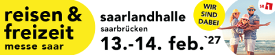 Banner für die reisen & freizeit messe saar in der Saarlandhalle, Saarbrücken am 13. und 14. Februar 2027. Enthält ein lächelndes Paar in Sommerkleidung und einen gelben Kreis mit der Aufschrift WIR SIND DABEI.